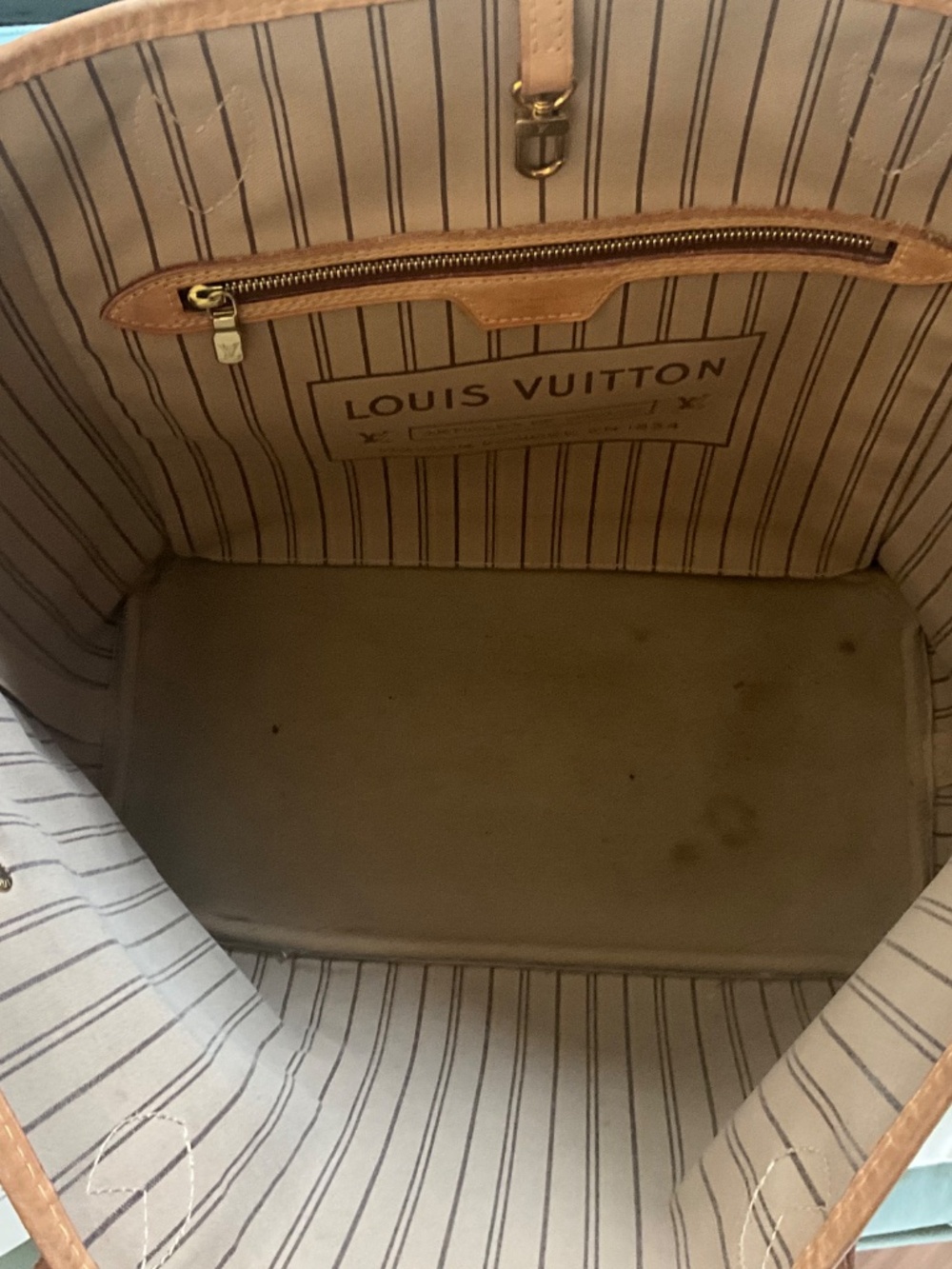Louis Vuitton Neverfull MM - Picture 4 of 6